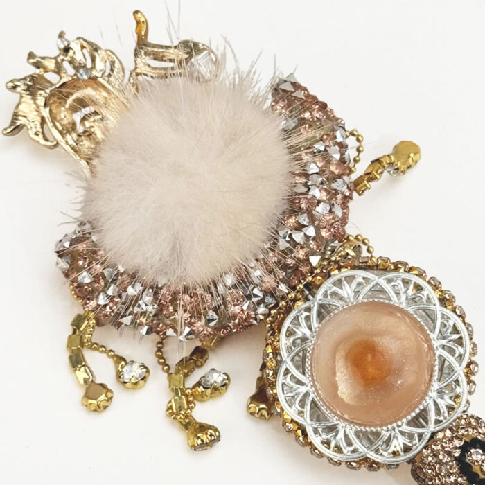 White Horse Rhinestone Pen Vintage - Image 5