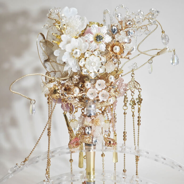 White Silk with Rose Butterfly with Tassel Pen - Image 4